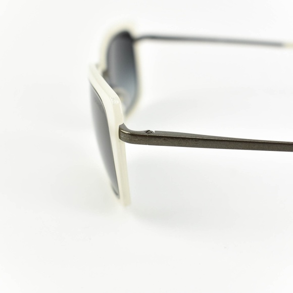 CHANEL Pearl/Antique Silver Logo Sunglasses (gc) - Picture 3 of 8